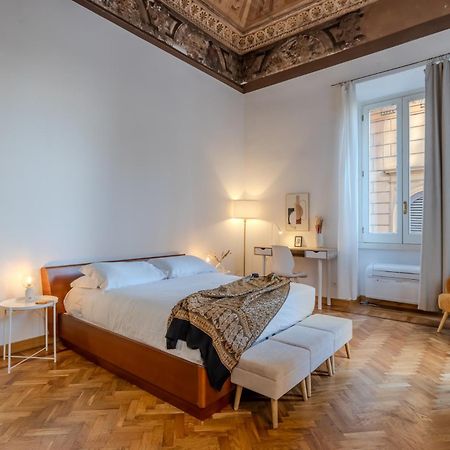 Appartamento Storico In Zona Barberini โรม ภายนอก รูปภาพ