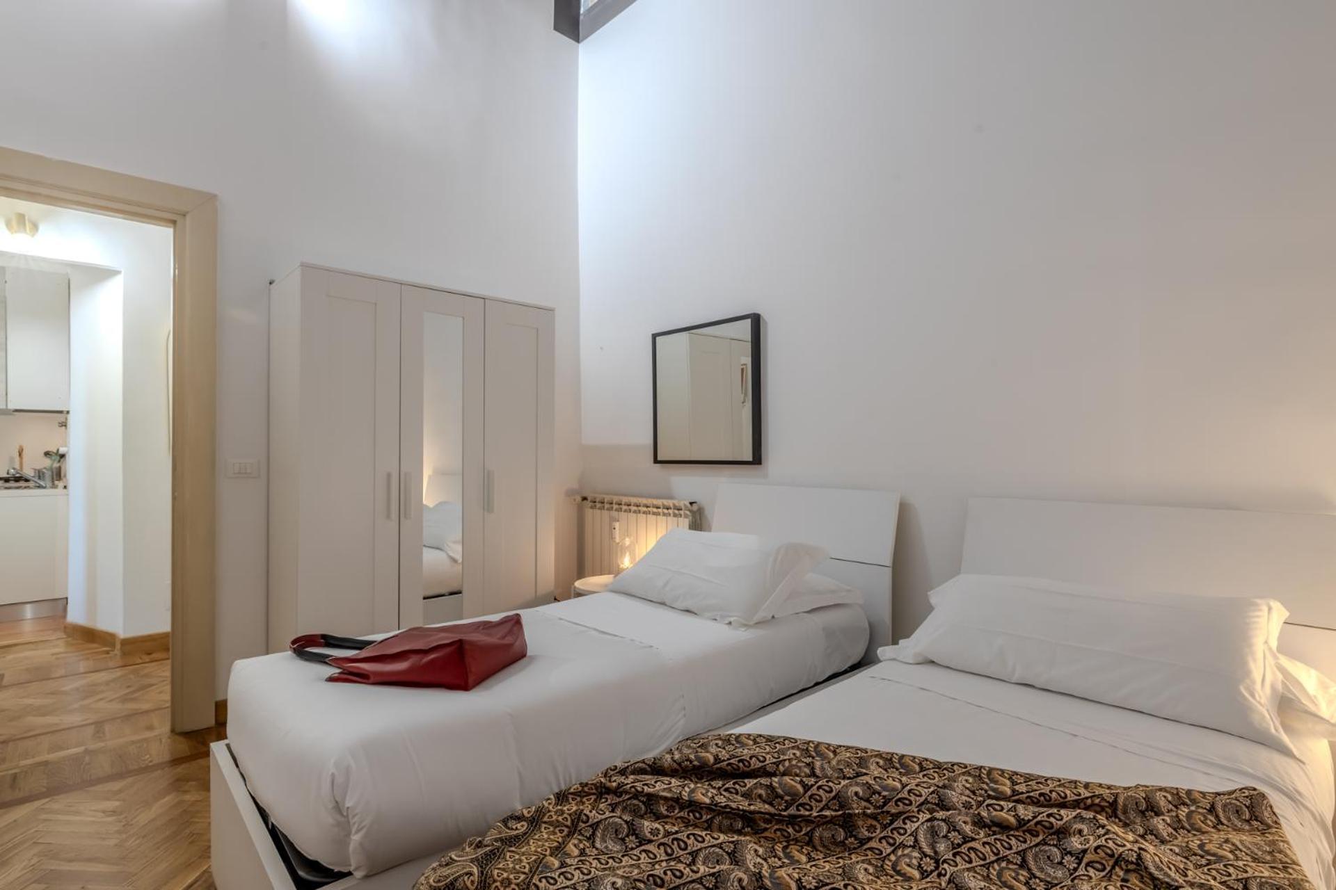 Appartamento Storico In Zona Barberini โรม ภายนอก รูปภาพ